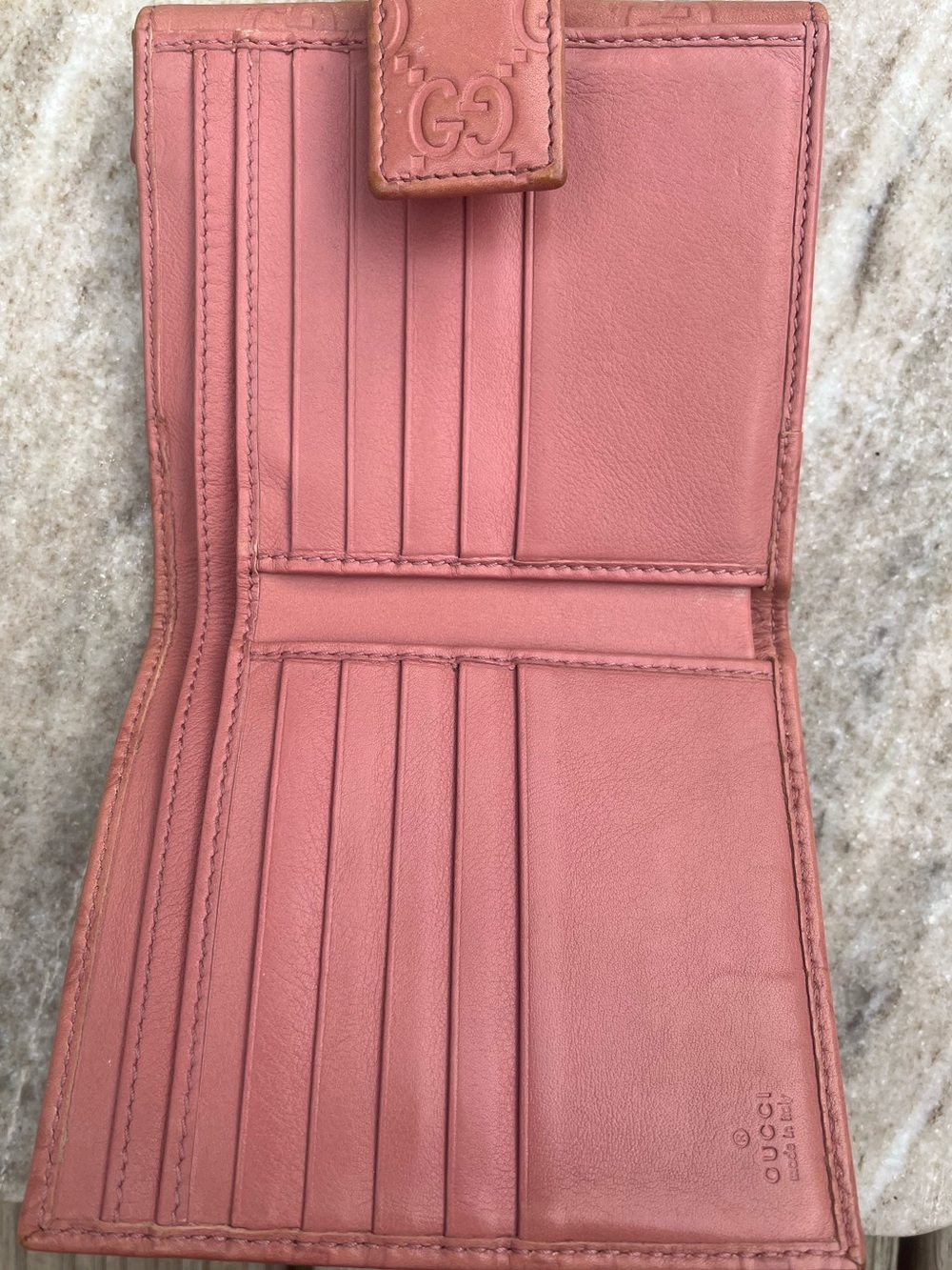 Gucci Compact Bifold Wallet GG Embossed Pink Shima Leather with Gold Charm - Picture 11 of 16